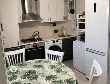 3-комнатная квартира, этаж 3 из 4, 72 м²