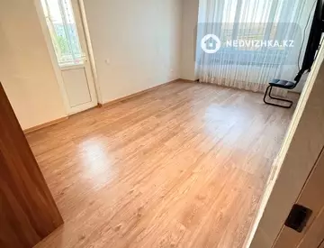 2-комнатная квартира, этаж 3 из 9, 65 м², миниатюра 5