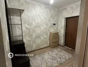 2-комнатная квартира, этаж 3 из 9, 65 м², миниатюра 6