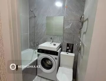 2-комнатная квартира, этаж 4 из 5, 44 м², миниатюра 2