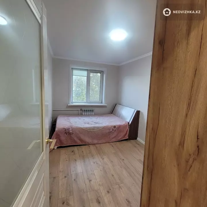 2-комнатная квартира, этаж 4 из 5, 44 м², фотография 5