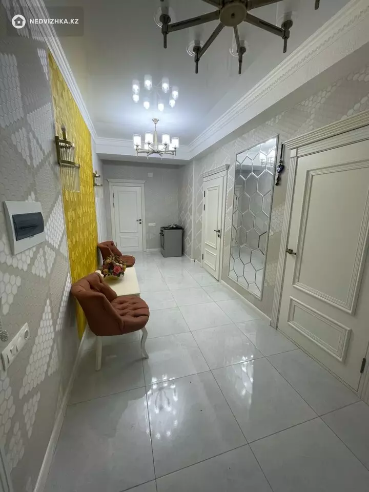 2-комнатная квартира, этаж 1 из 9, 71 м²