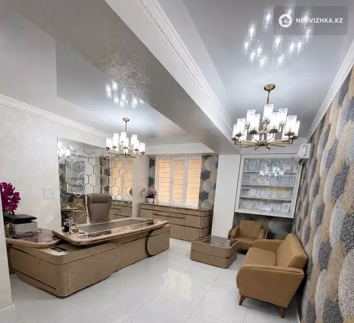2-комнатная квартира, этаж 1 из 9, 71 м², фотография 2