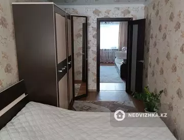2-комнатная квартира, этаж 1 из 5, 44 м², миниатюра 1