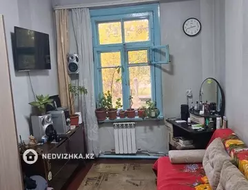 3-комнатная квартира, этаж 1 из 2, 60 м²
