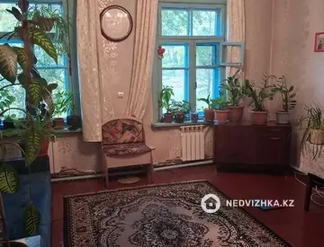 3-комнатная квартира, этаж 1 из 2, 60 м²