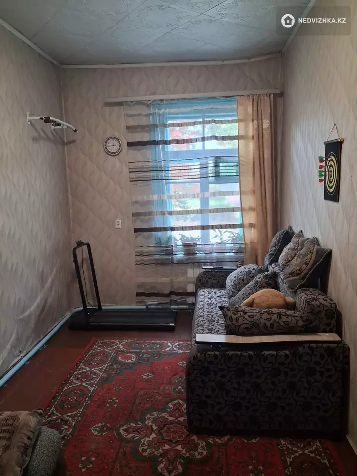3-комнатная квартира, этаж 1 из 2, 60 м², фотография 3