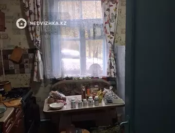 3-комнатная квартира, этаж 1 из 2, 60 м²