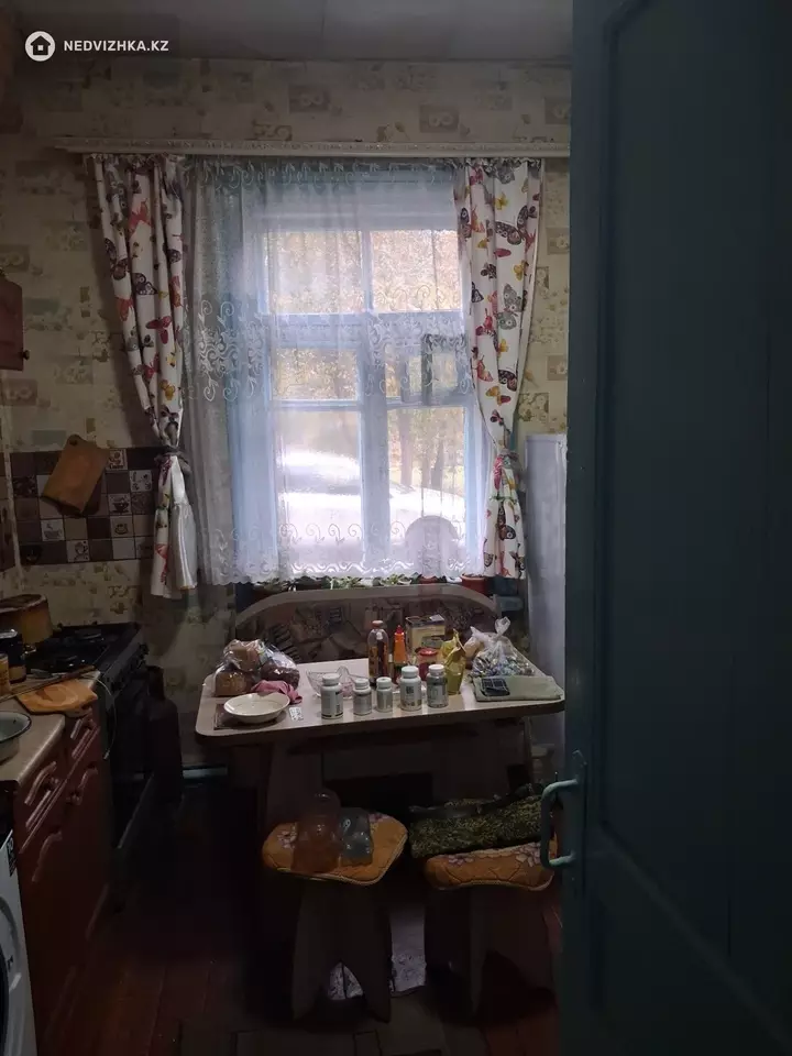 3-комнатная квартира, этаж 1 из 2, 60 м², фотография 4