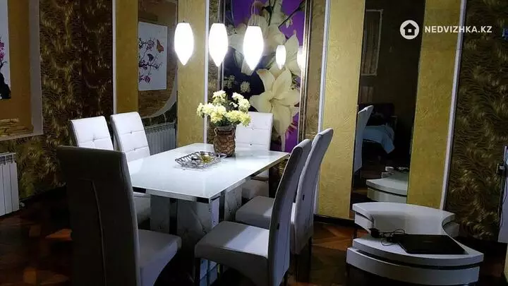 8-комнатный таунхаус, 10 соток, 600 м², фотография 3