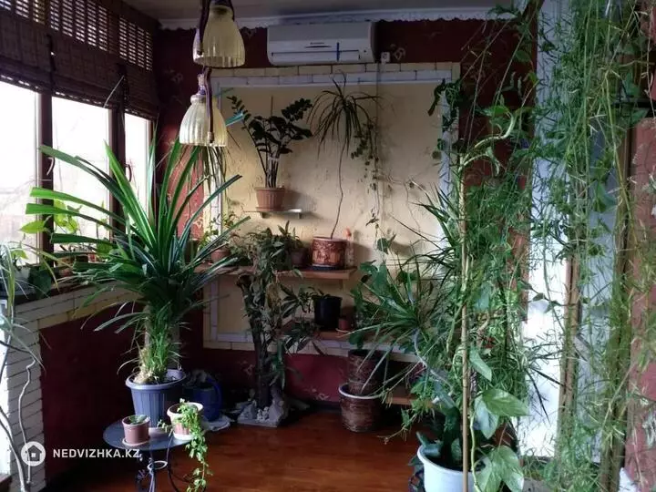 8-комнатный таунхаус, 10 соток, 600 м², фотография 2