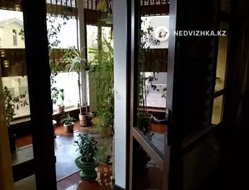 8-комнатный таунхаус, 10 соток, 600 м², миниатюра 6