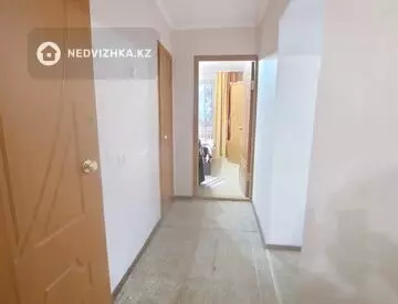 4-комнатная квартира, этаж 2 из 5, 81 м²