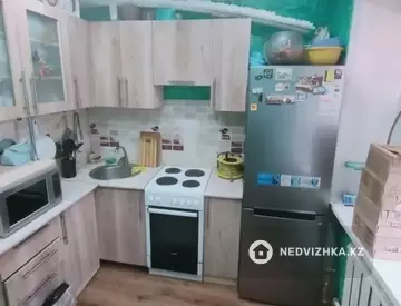 2-комнатная квартира, этаж 2 из 3, 40 м², миниатюра 1