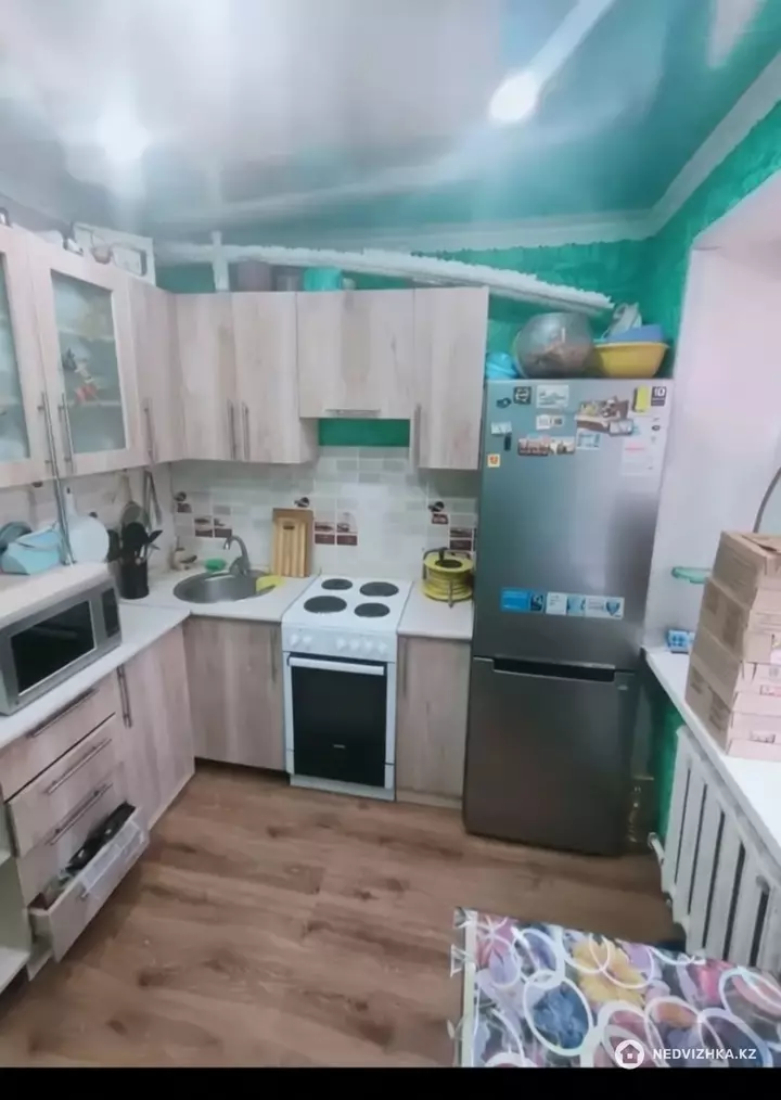 2-комнатная квартира, этаж 2 из 3, 40 м²