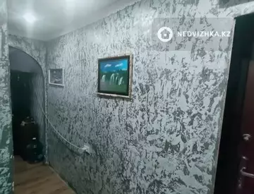 2-комнатная квартира, этаж 2 из 3, 40 м², миниатюра 2