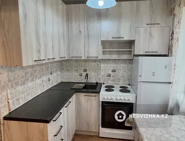 2-комнатная квартира, этаж 2 из 5, 44 м², миниатюра 4