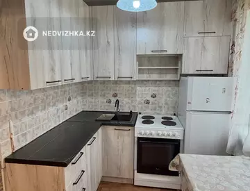 2-комнатная квартира, этаж 2 из 5, 44 м², миниатюра 1