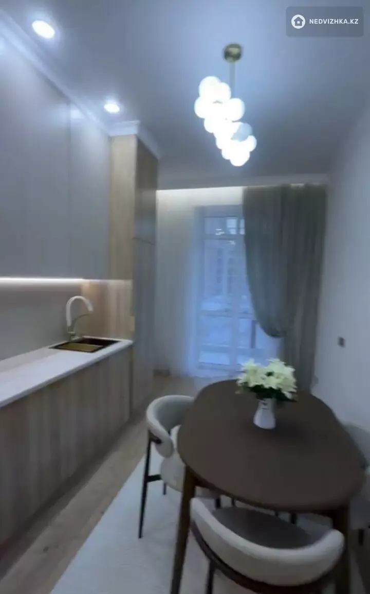 3-комнатная квартира, этаж 2 из 10, 65 м²