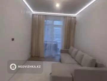 3-комнатная квартира, этаж 2 из 10, 65 м², миниатюра 5