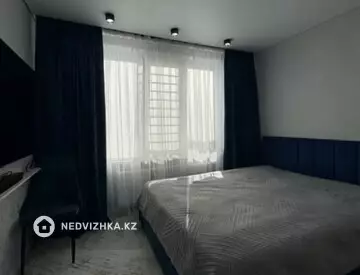 3-комнатная квартира, этаж 9 из 9, 60 м², миниатюра 2