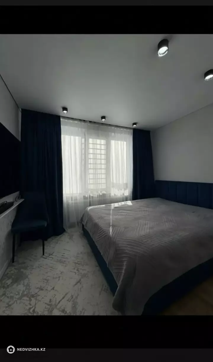 3-комнатная квартира, этаж 9 из 9, 60 м², фотография 2