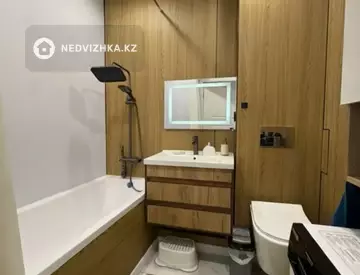 3-комнатная квартира, этаж 9 из 9, 60 м², миниатюра 3