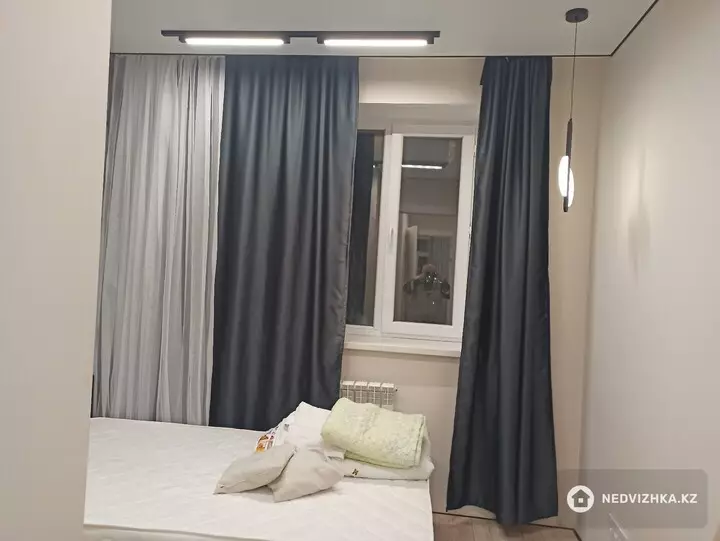 4-комнатная квартира, этаж 10 из 10, 70 м², На длительный срок