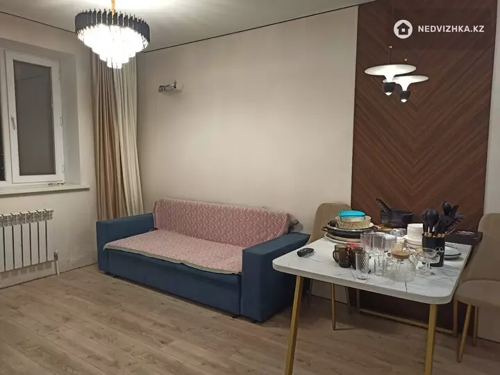 4-комнатная квартира, этаж 10 из 10, 70 м², На длительный срок, фотография 3