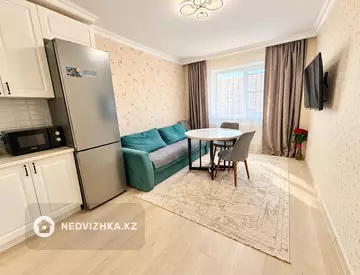 3-комнатная квартира, этаж 5 из 12, 56 м², миниатюра 1