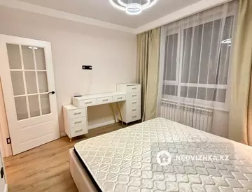 2-комнатная квартира, этаж 14 из 18, 53 м², миниатюра 5