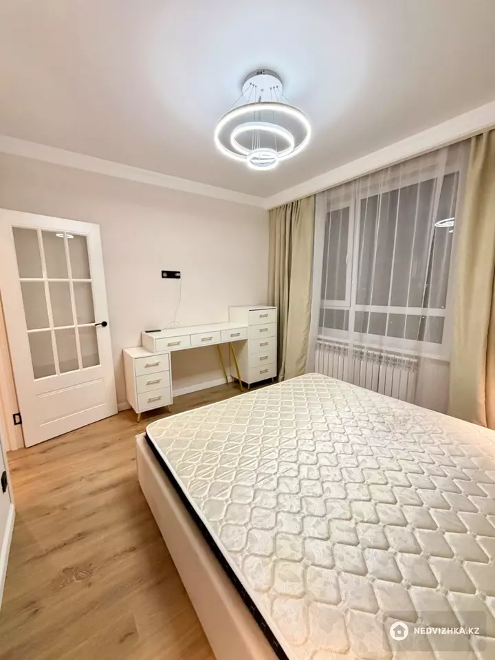 2-комнатная квартира, этаж 14 из 18, 53 м², фотография 5