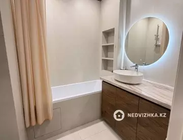 2-комнатная квартира, этаж 14 из 18, 53 м², миниатюра 10