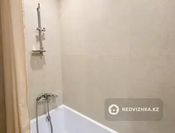 2-комнатная квартира, этаж 14 из 18, 53 м², миниатюра 12