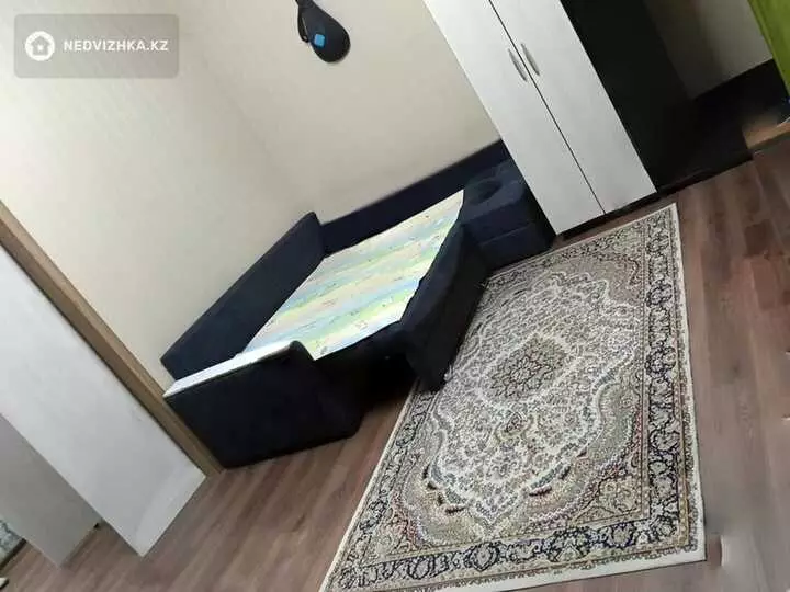1-комнатная квартира, этаж 3 из 12, 40 м², фотография 2