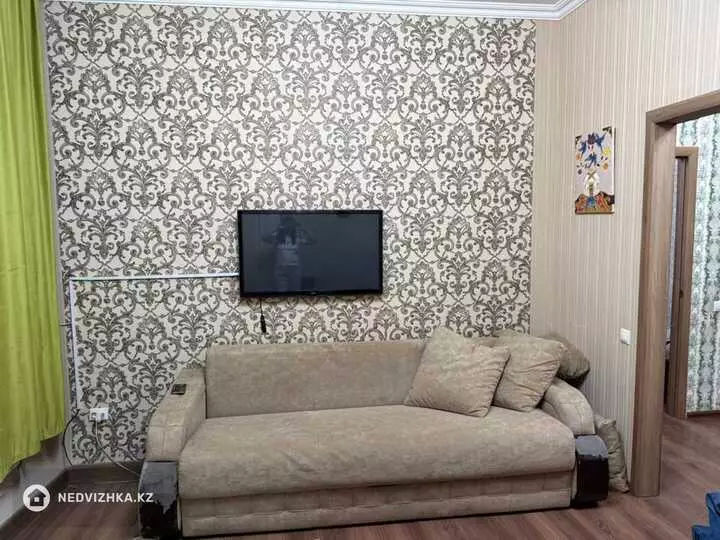 1-комнатная квартира, этаж 3 из 12, 40 м²