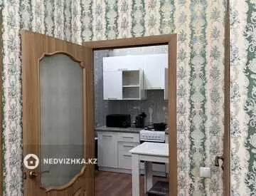 1-комнатная квартира, этаж 3 из 12, 40 м², миниатюра 4