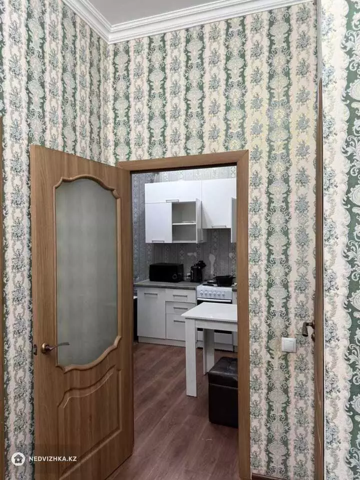 1-комнатная квартира, этаж 3 из 12, 40 м², фотография 4