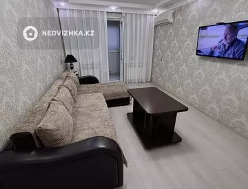 2-комнатная квартира, этаж 3 из 5, 56 м², Посуточно, миниатюра 4
