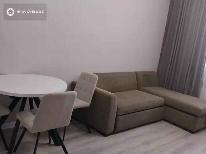 2-комнатная квартира, этаж 2 из 9, 38 м², На длительный срок