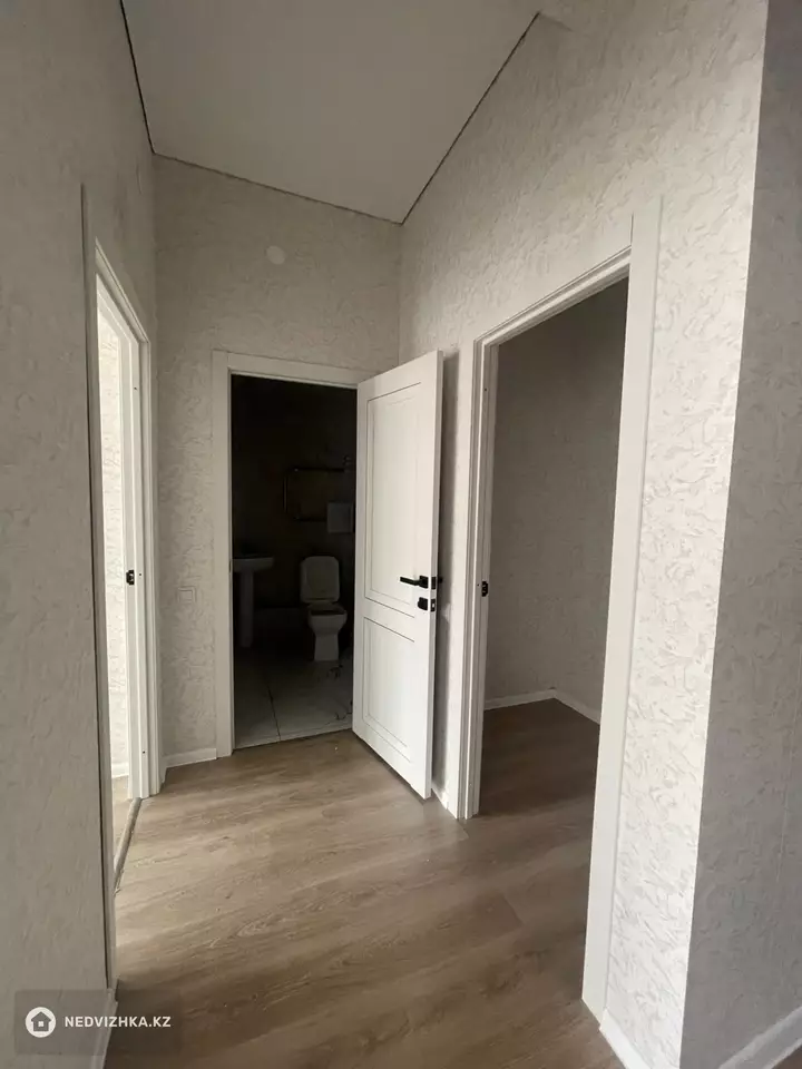 2-комнатная квартира, этаж 8 из 9, 55 м², На длительный срок, фотография 4