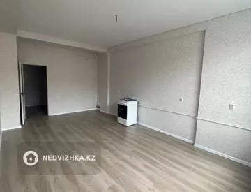 2-комнатная квартира, этаж 8 из 9, 55 м², На длительный срок