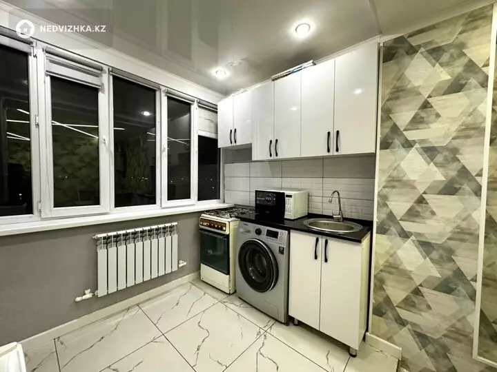 1-комнатная квартира, этаж 5 из 5, 40 м², Посуточно, фотография 4