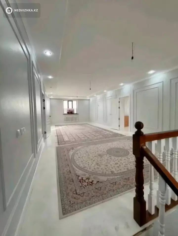 10-комнатная часть дома, 10 соток, 212 м², фотография 3