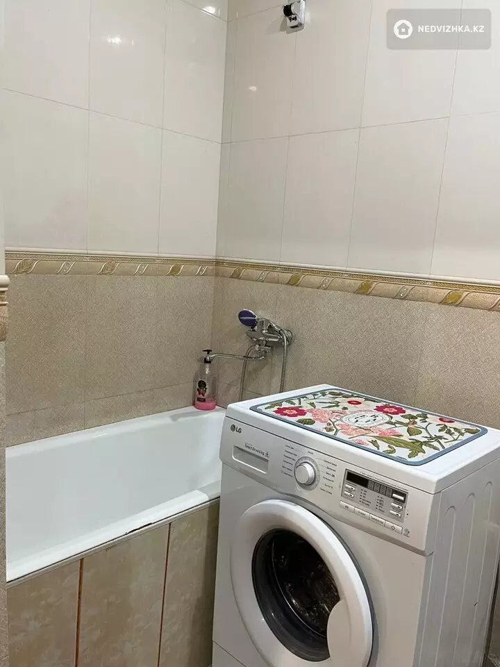 1-комнатная квартира, этаж 1 из 5, 50 м², Посуточно, фотография 5