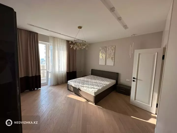 4-комнатная квартира, этаж 9 из 9, 188 м², фотография 4
