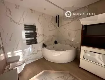 4-комнатная квартира, этаж 9 из 9, 188 м², миниатюра 7