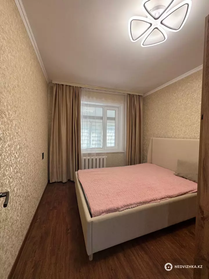 4-комнатная квартира, этаж 1 из 9, 78 м², фотография 3