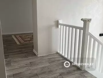6-бөлмелі үй, 14 соттық, 220 м², 1-нобай
