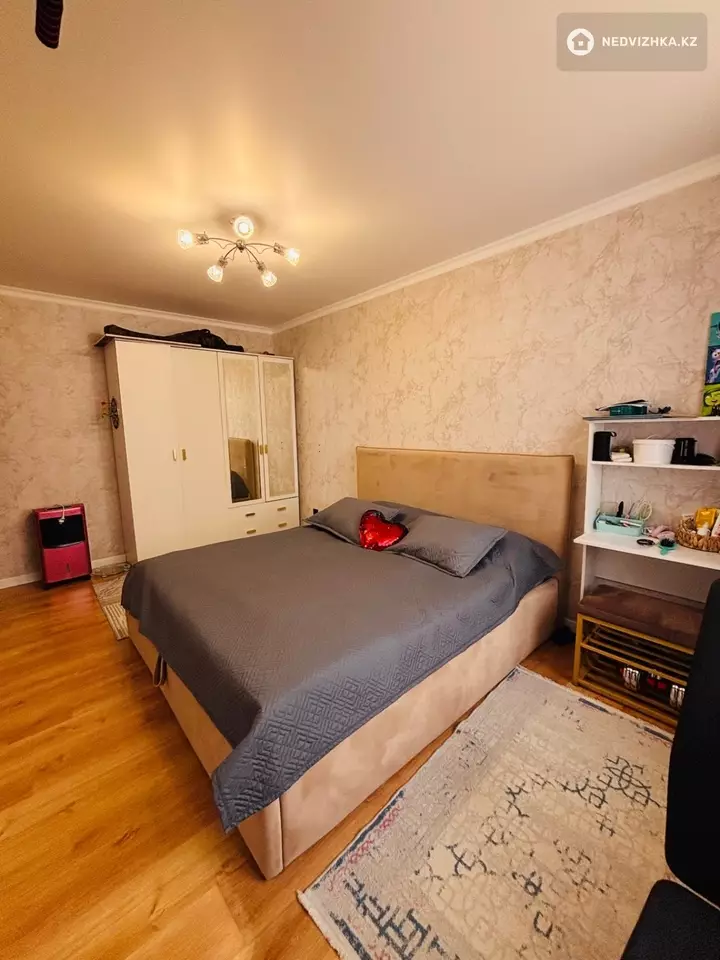2-комнатная квартира, этаж 5 из 5, 70 м², фотография 3